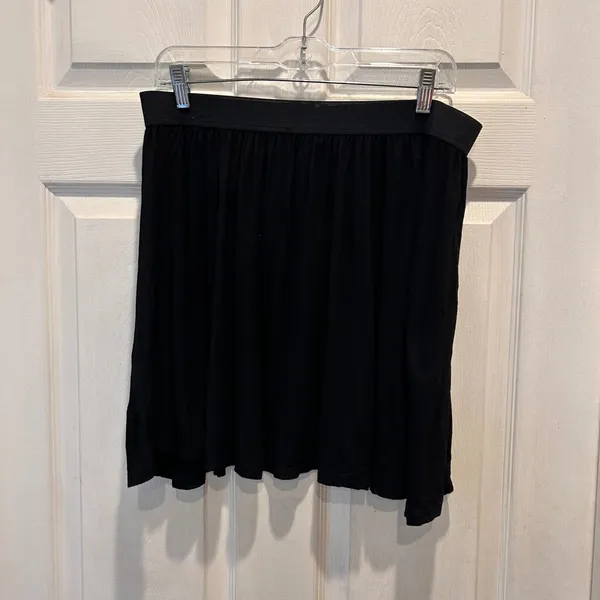 Elle Women Black Zipper Front Skirt Size L Rayon Spandex‎ Grunge Goth Whimsigoth - Image 3