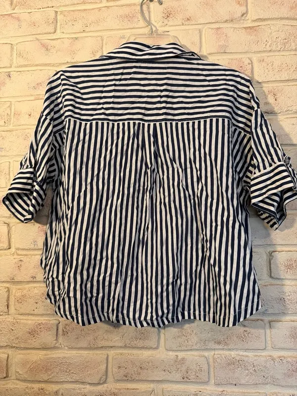 Zara Blue and White Striped Short Sleeve Button Up Shirt Size M - Image 3