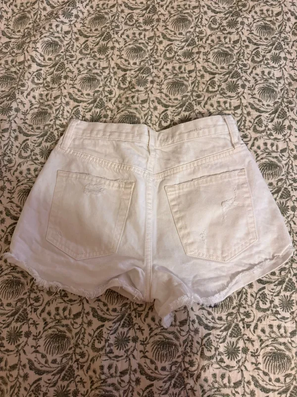 Free People White Denim Shorts - Image 2