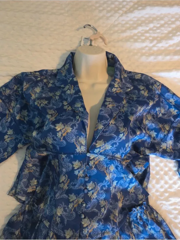 Anthropology Blue Floral Satin Long-Sleeve Jacket - Image 3