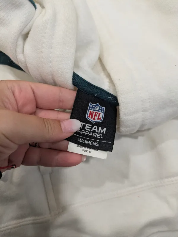 NFL Philadelphia Eagles Hoodie Size Medium - Image 3