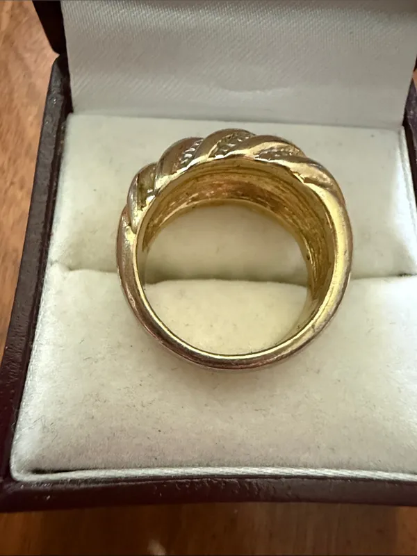 Vintage 14 KT GE Gold-Tone/Silver-Tone Ribbed Dome Ring Size 4 3/4 - Image 5
