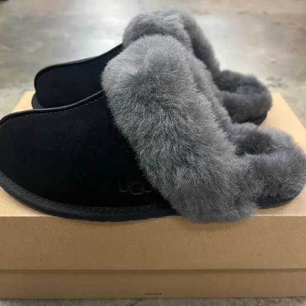Ugg Women's Black Slides - Image 6