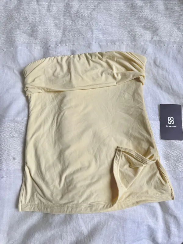 Amazon SUUKSESS Butter Yellow Foldover side split tube top - Image 4