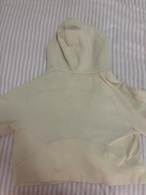 Lululemon Crème/Gold Scuba - Image 3