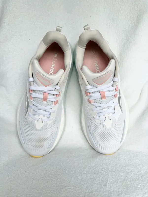 Saucony Hurricane 24 Womens 10 Shoes White Running Sneakers S10934-246 Road - Image 3