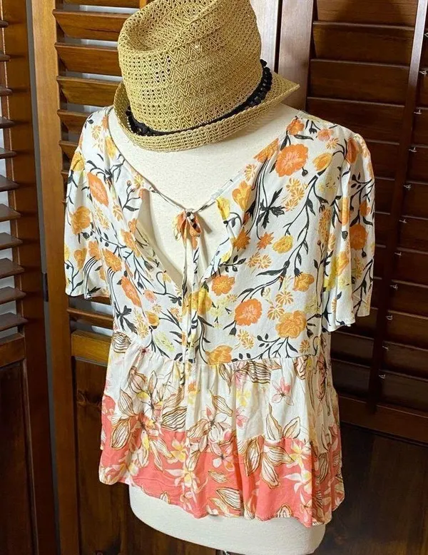 Coco + Jaimeson Bali Floral Babydoll Blouse - Image 2