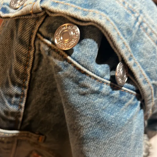 Abercrombie and Fitch blue denim shorts - Image 8