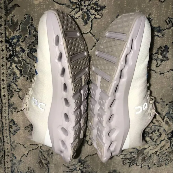 On Cloudtilt Sneakers in Sand lavender Size 9 - Image 8