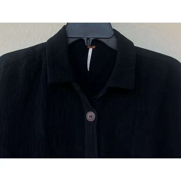 Free People Sunstreaks Tie Front Black Gauzy Cotton Top Button Front Large Beach - Image 4