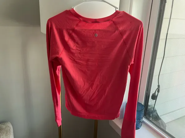 Long Sleeve Swiftly Lululemon Tech - Image 2