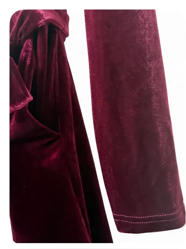 Lulus Women’s Romantic Moves Burgundy Velvet Long Sleeve Vneck Romper Size Small - Image 11