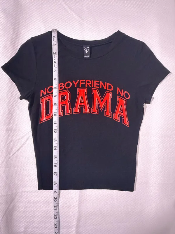 Windsor NO BOYFRIEND NO DRAMA Graphic Tee - Image 4