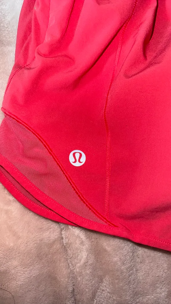 Lululemon pink hottie hot shorts 2.5” - Image 4