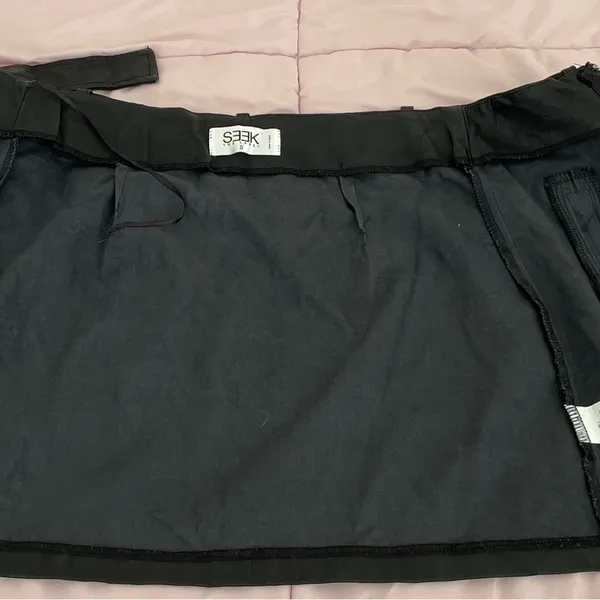 LF Seek The Label black vegan leather Moto biker asymmetrical zip mini skirt S - Image 9