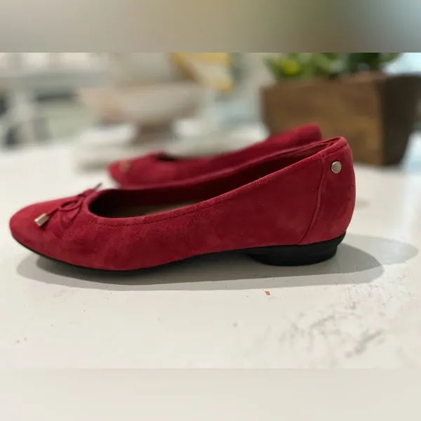 Clarks Red Women's Suede Ballet Flats Size 6 - Image 2