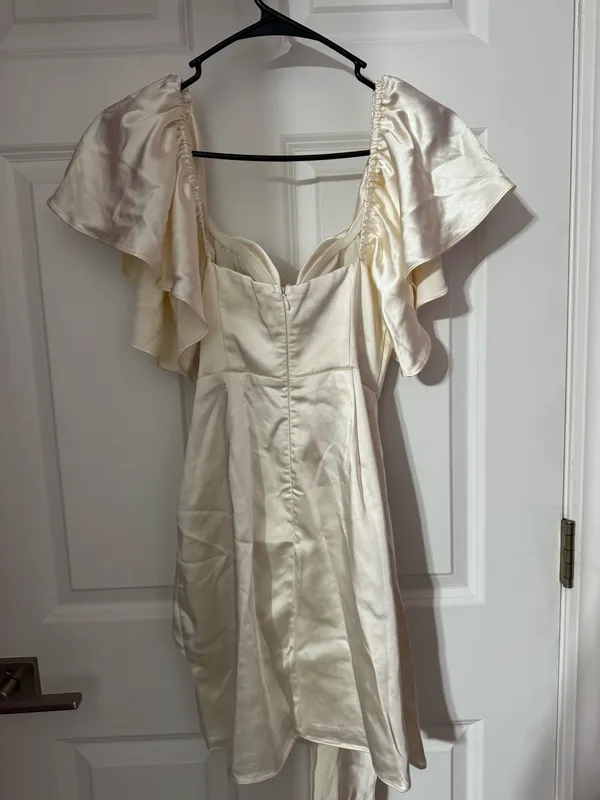 Selfie Leslie Dress - Image 3