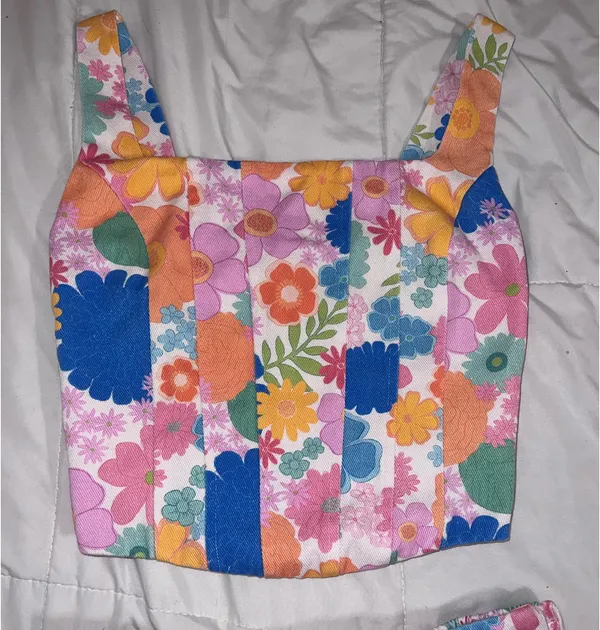 Pink Lily floral top and skirt - Image 2