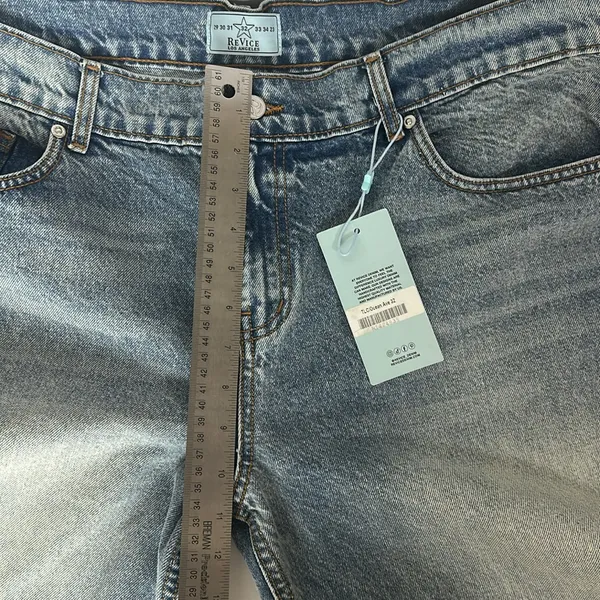 REVICE new with tags Baggy, Straight Leg Jeans in Faded Blue Wash - Image 9