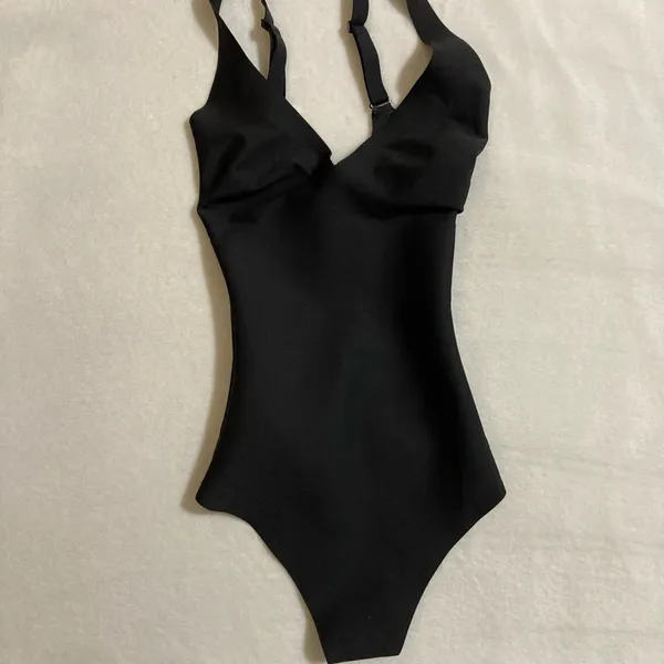 SKIMS Body Unlined Plunge Bodysuit XS - Image 4