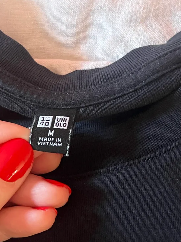 Uniqlo - Image 2