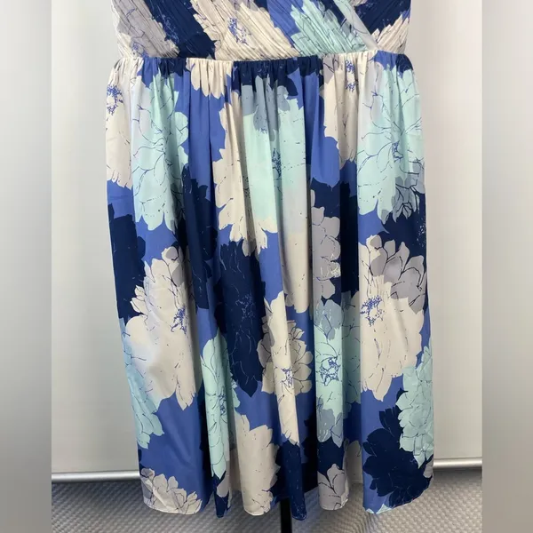 Banana Republic Blue Floral Empire Waist Knee‎ Length Dress with Pockets - Image 6
