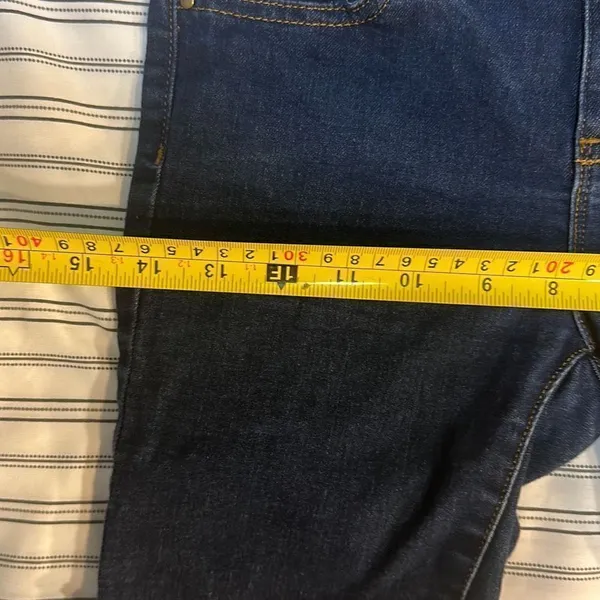 Wonder Nation Jean Shorts Size 8. Waist 26 inches - Image 4