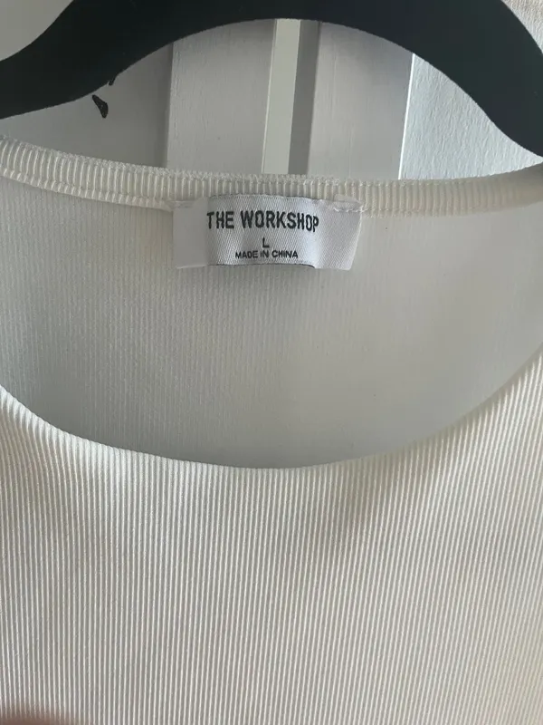White top Size L - Image 2