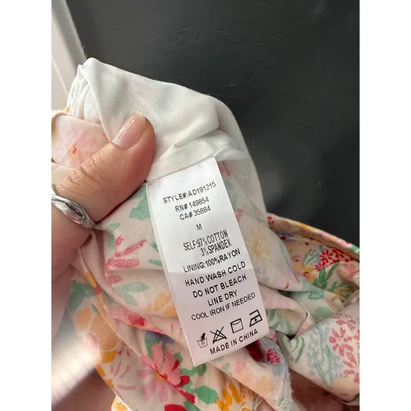 Sadie & Sage Floral Short Sleeve Romper White Multi‎ Color Button Front Size M - Image 10
