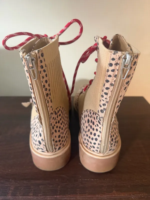 DV Leopard boots  - Image 4