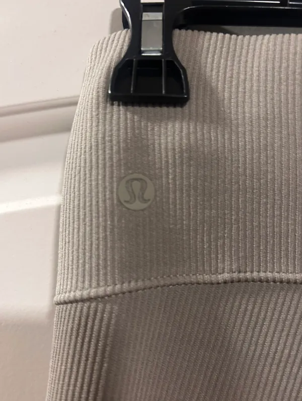 Lululemon ribbed leggings - Image 5