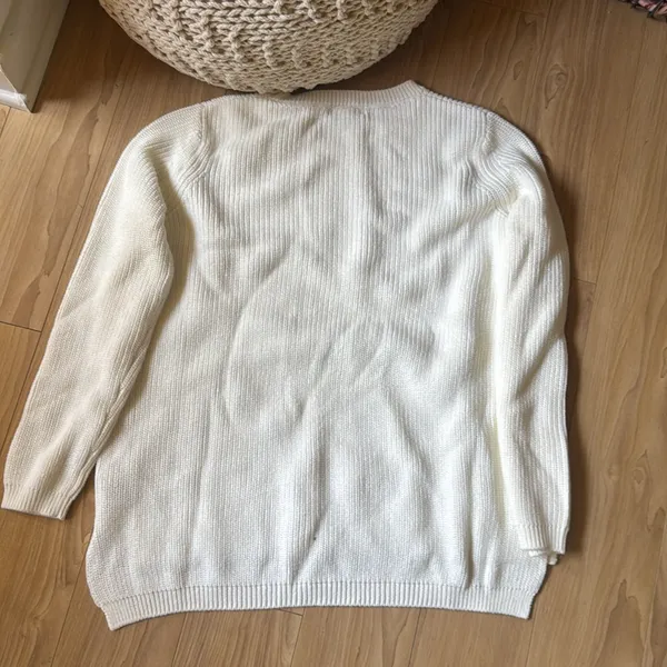 525 Sweater - Image 3
