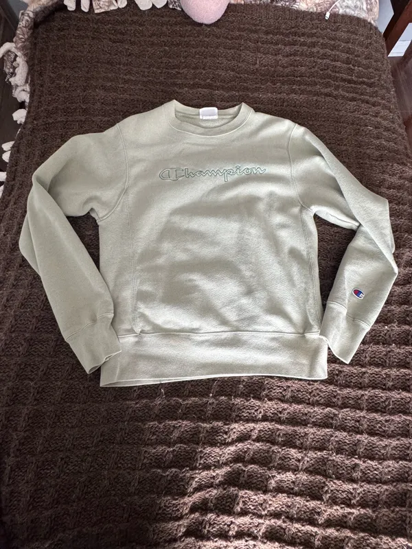 Champion Crewneck - Image 2