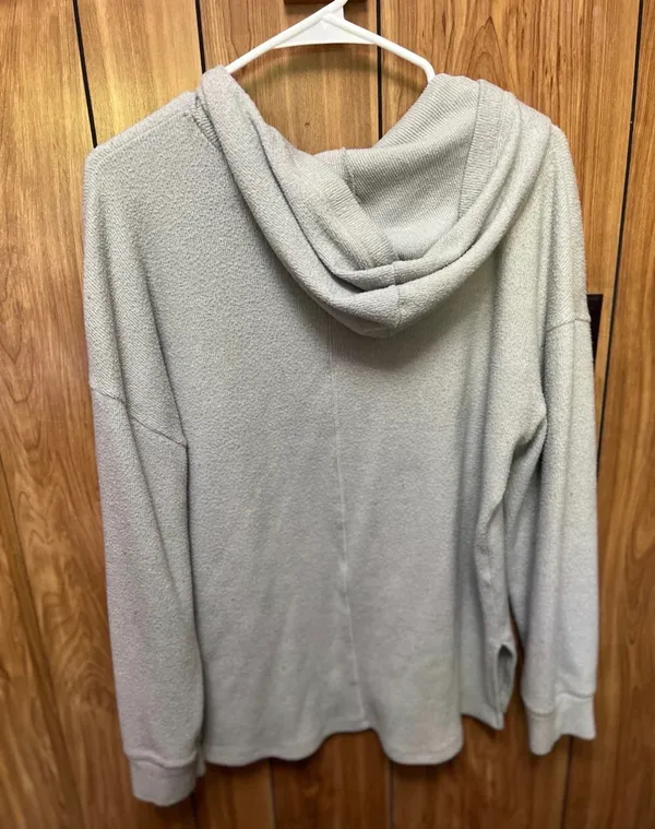 Abercrombie & Fitch sweater - Image 2