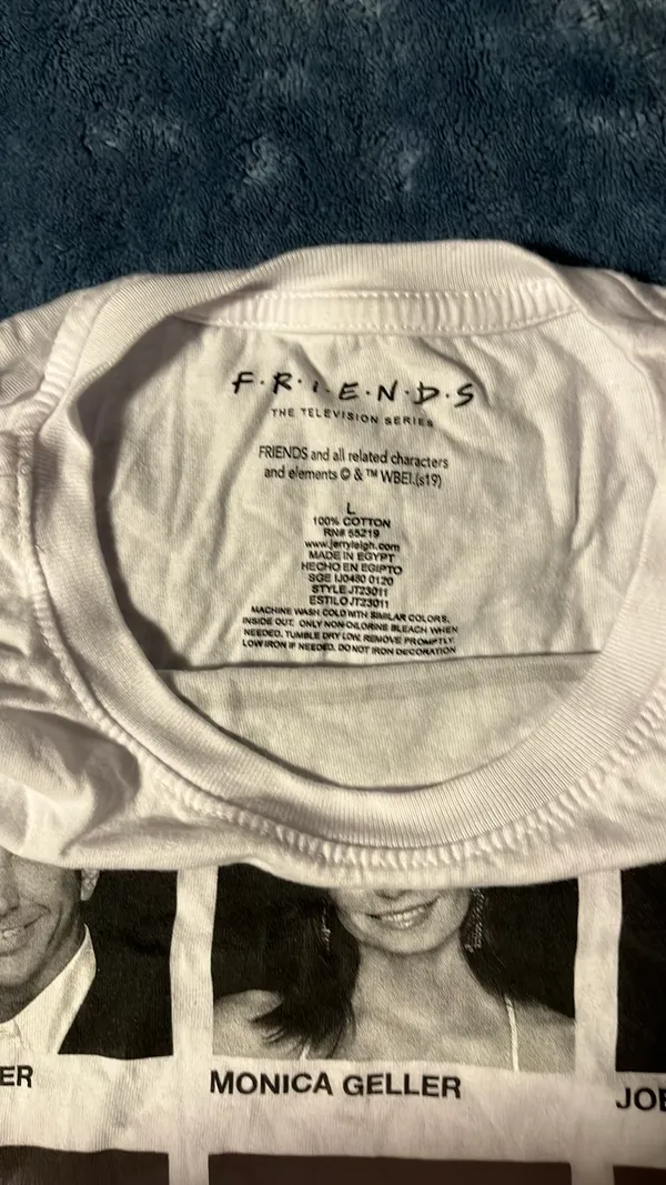 Friends t - Image 2