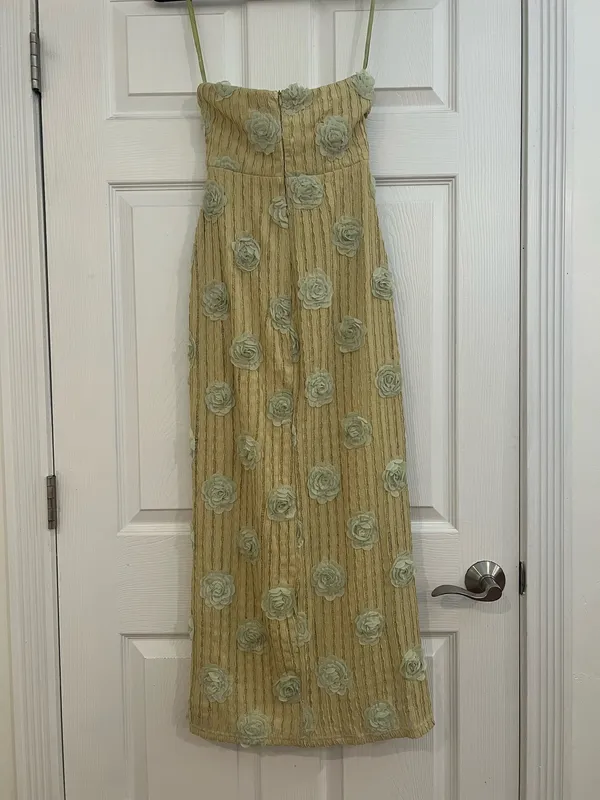 Selfie Leslie Strapless Midi Dress with Floral Appliqué - Image 6