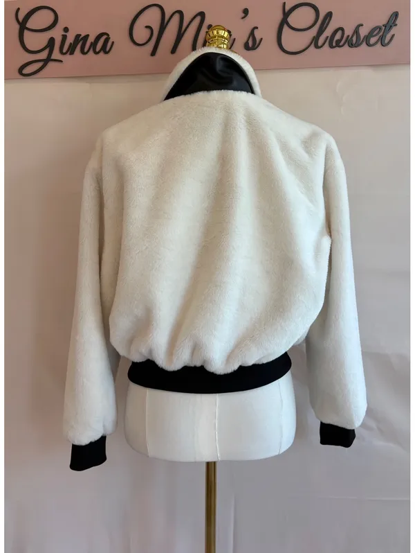 Vigoss Women's Small White Faux Fur Bomber Jacket with Black Trim - Image 2