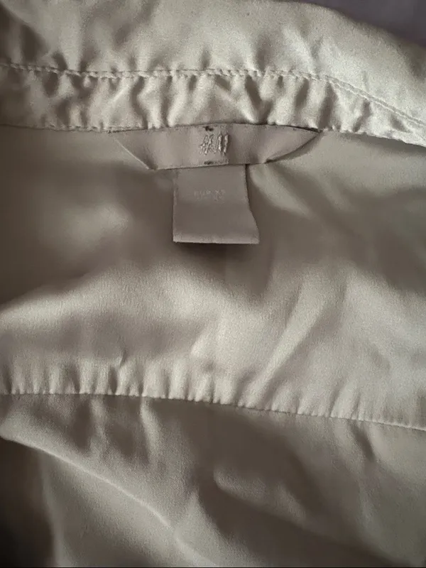 Hennes & Mauritz Light Beige Button-Up Shirt - Image 2