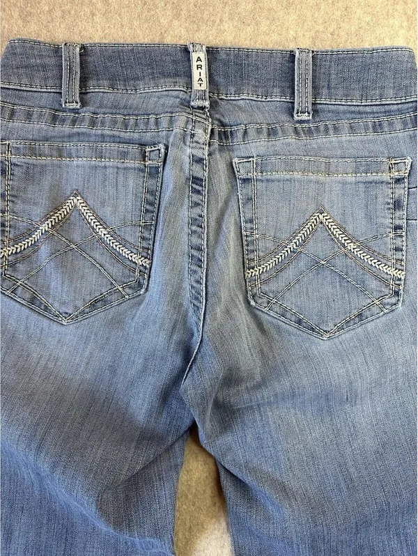 ARIAT REAL Mid Rise Boot Cut Denim Blue Jeans Womens 30L Med Wash FLAW - Image 8