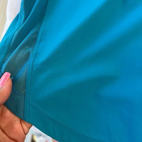 Lululemon Blue Run Off Route Mesh Tank 2 Women - Image 6