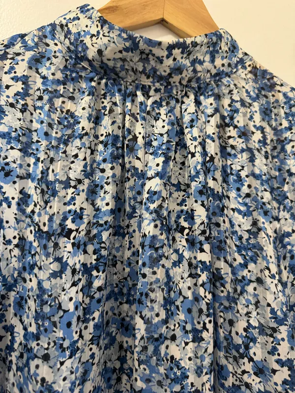 H&M women’s blouse size L - Image 3