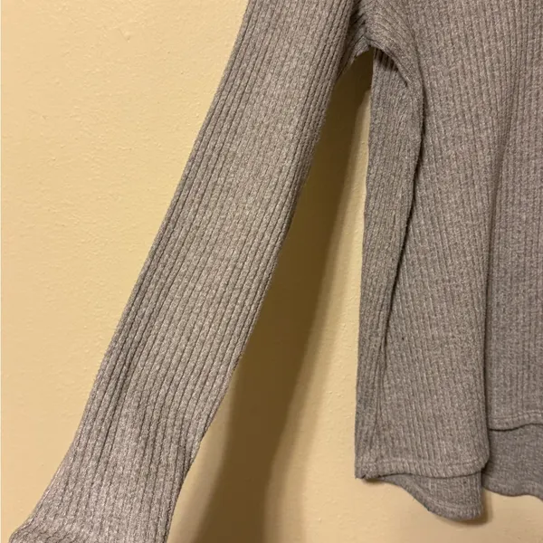 American Eagle Outfitters Heather Gray Long Sleeve Top - Image 2