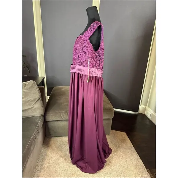 Women’s Purple Lace Bodice Full Length Formal Bridesmaid Dress Size 18 NWT - Image 6