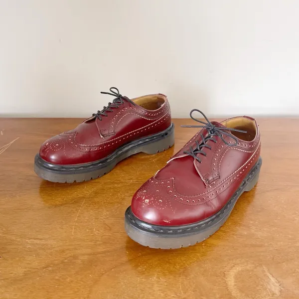 Dr Martens • vintage 3989 wingtip oxford brogues MIE cherry red leather platform - Image 2
