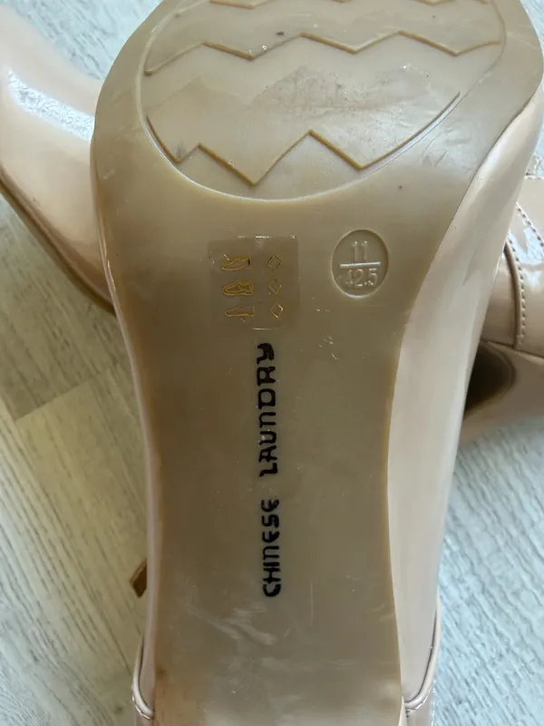 Chinese Laundry Nude Patent Mary Jane Pumps Classic Heels - Image 13