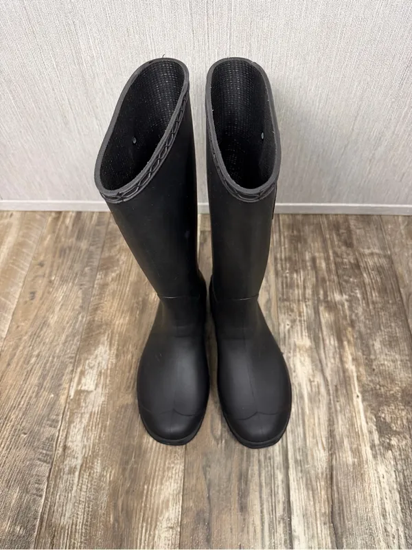 Kamik Black Tall Waterproof Rain Boot with Side Buckle Size 7 - Image 16