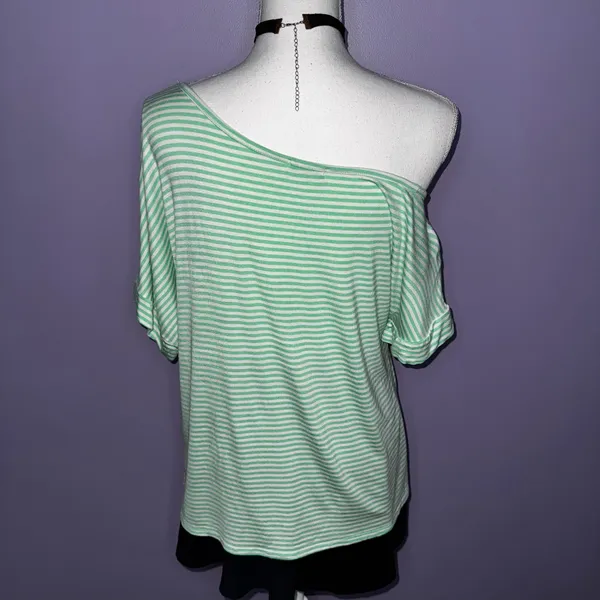 Boutique Green and White Off-the-Shoulder Top - Image 7
