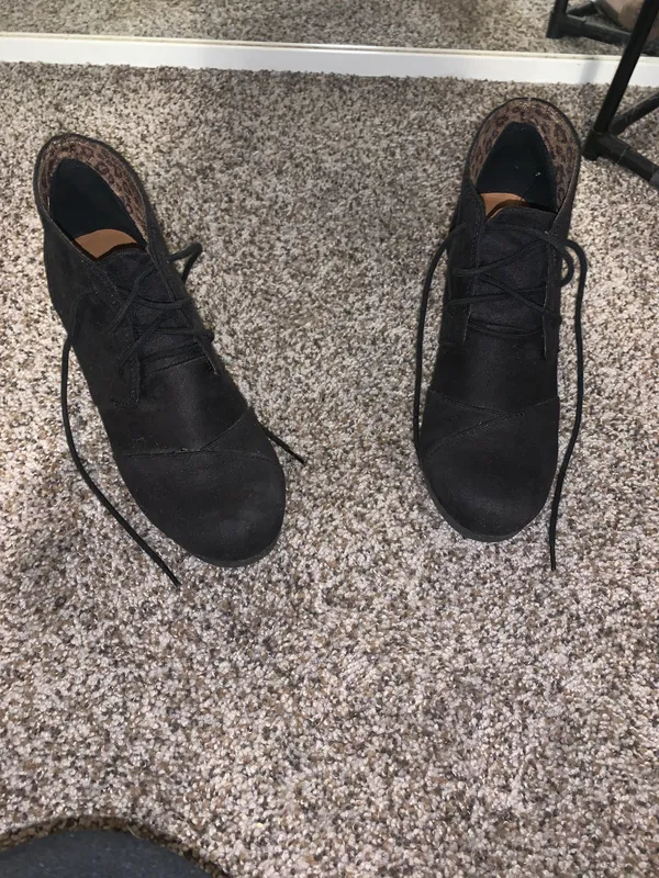Cityclassified Black Booties Size 6 - Image 2