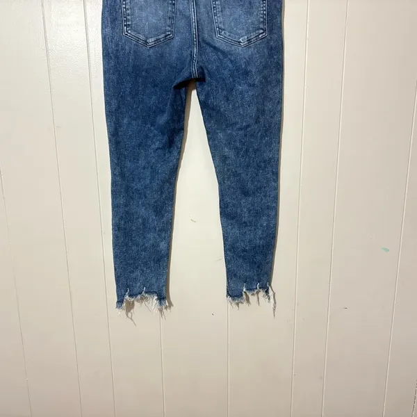 Vervet Flying Monkey Skinny Frayed Hem Distressed Y3524 Size 32 - Image 6