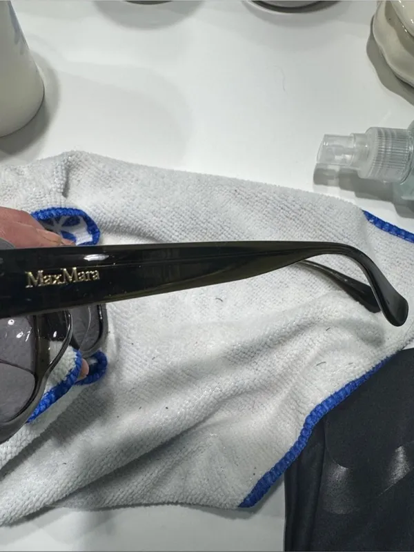 MaxMara Olive Brown Rectangle Women's Sunglasses - Image 3